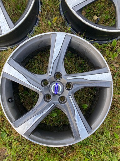 Zdjęcie oferty: Felgi Volvo V40 R-Design 17" 5x108