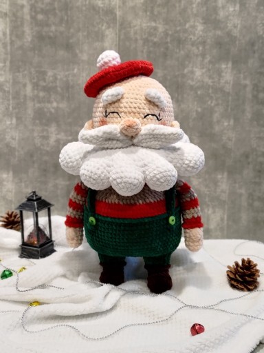 Zdjęcie oferty: Szydełkowy Święty Mikołaj, Zabawka 44 cm