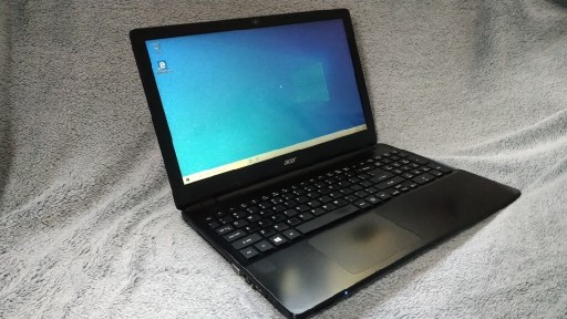 Zdjęcie oferty: Laptop Acer E5-571-33KJ