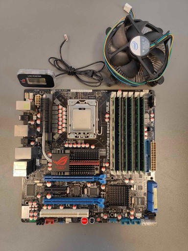 Zdjęcie oferty: Płyta główna ASUS RAMPAGE II GENE + i7 920 