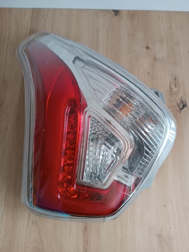 Zdjęcie oferty: SSANGYONG TIVOLI OE 83601-35000 LAMPA TYLNA LEWA