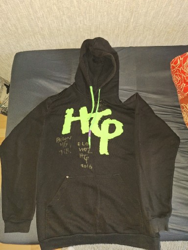 Zdjęcie oferty: CzarnaBluza z kapturem r.M -HG Hemp Gru +autografy