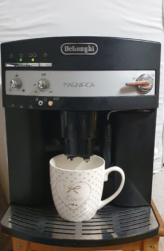 Zdjęcie oferty: Delonghi Magnifica kultowy ekspres ciśnieniowy