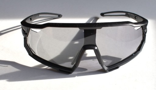 Zdjęcie oferty: Okulary sportowe fotochrom UV400 bezbarwne, CE