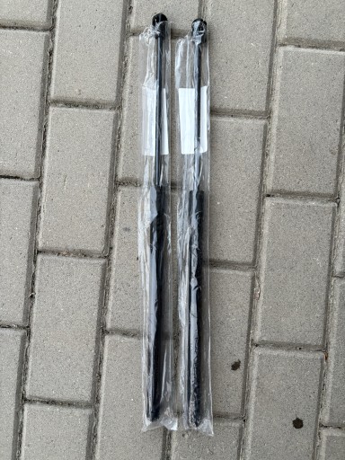 Zdjęcie oferty: Sprężyna gazowa klapy bagażnika Siłownik Nissan Micra K12 K13 2 SZTUKI