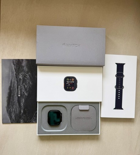 Zdjęcie oferty: Apple Watch Ultra 2 Black Titanium ! Jak NOWY ! Bateria 99% ! 6 Pasków