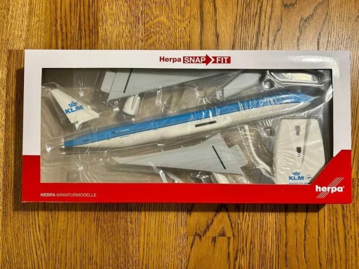 Zdjęcie oferty: Model samolotu KLM Boeing 777-300ER 1:200 SnapFit