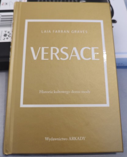 Zdjęcie oferty: Versace. Historia kultowego domu mody