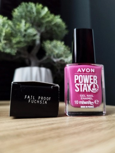 Zdjęcie oferty: Avon lakier do paznokci fail proof fuchsia