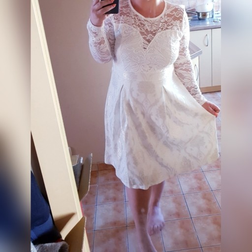 Zdjęcie oferty: Sukienka Biała z Koronka Plus Size r.44/46 