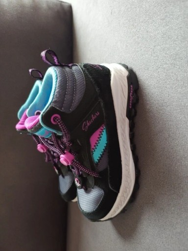 Zdjęcie oferty: Buty trekkingowe dziewczęce Skechers Good Year