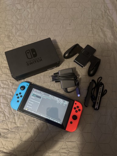 Zdjęcie oferty: Konsola Nintendo Switch V2 Przerobiona CFW 128GB