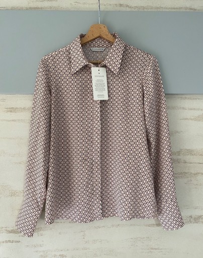 Zdjęcie oferty: Nowa koszula z wzorem Tatuum satynowe wykończenie (XS/S)