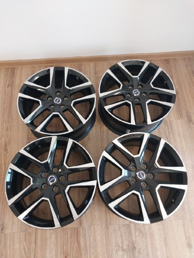 Zdjęcie oferty: FELGI ALUMINIOWE VOLVO OE 8.0"x18" 5x108 ET55