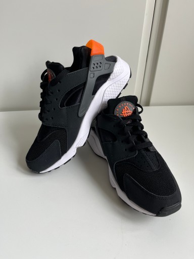 Zdjęcie oferty: Sneakersy Nike Air Huarache