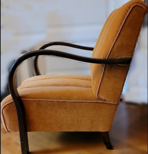Zdjęcie oferty: Przedwojenny fotel klubowy vintage miodowy aksamit