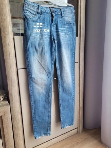 Zdjęcie oferty: Spodnie jeansowe Lee roz. XS