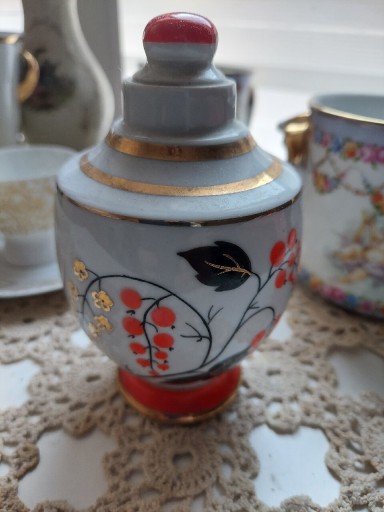 Zdjęcie oferty: Łomonosow pojemnik na herbatę porcelana łomonosov 