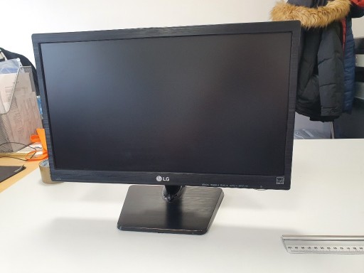 Zdjęcie oferty: Monitor LG 19,5" 20M37A LED