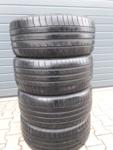 Zdjęcie oferty: Dunlop SP QUATTROMAXX R01 255/35R20