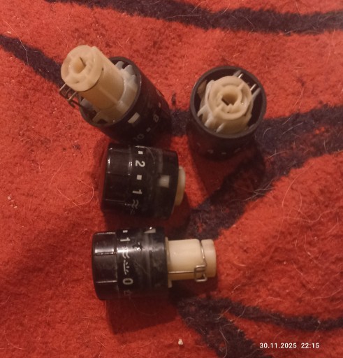 Zdjęcie oferty: GALKI PUSH-ON FO KUCHENEK ;Whirlpool Ikea Bauknecht ,GEMINI2 -UNIKAT