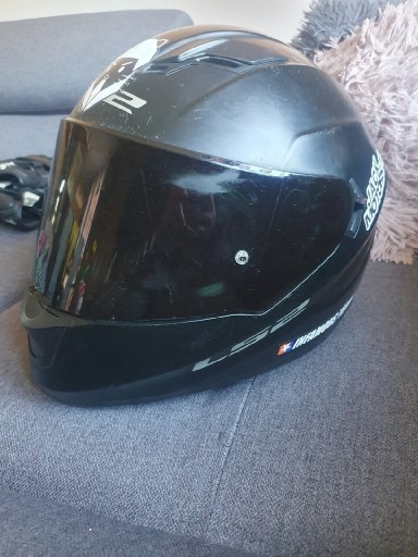 Zdjęcie oferty: Kask LS2 czarny mat 