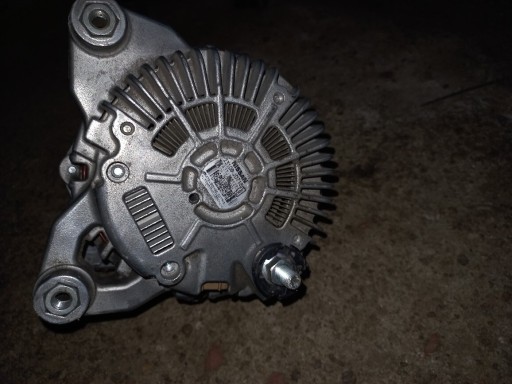 Zdjęcie oferty: Alternator nissan qashqai j10 2.0dci 