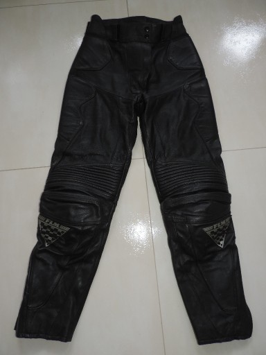 Zdjęcie oferty: spodnie motocyklwe FML  skóra  rozmiar 38