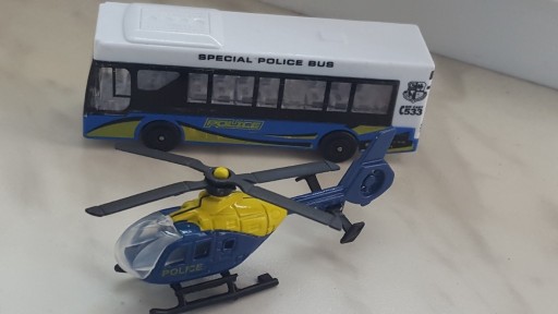 Zdjęcie oferty: Zestaw autobus + helikopter 