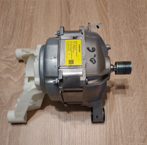 Zdjęcie oferty: Silnik do pralek, pralko-suszarek Samsung