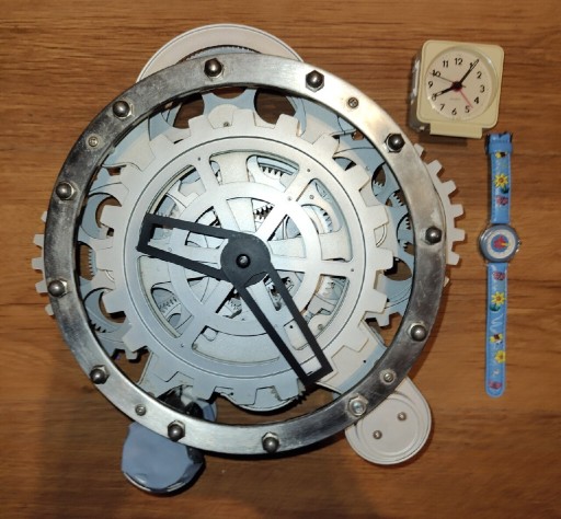 Zdjęcie oferty: Zestaw zegar z trybikami , zegarek Ascot i alarm