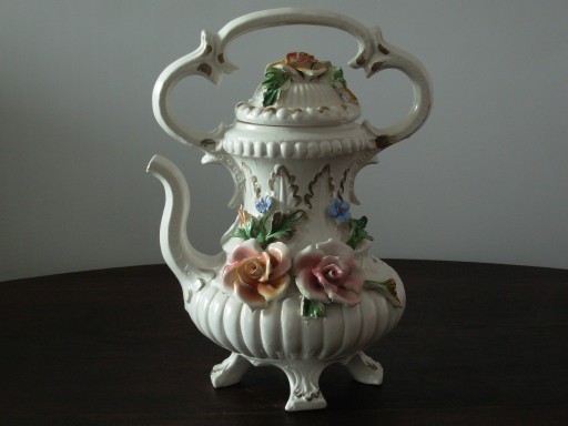 Zdjęcie oferty: Dekoracyjny porcelanowy dzbanek, wazon