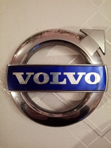 Zdjęcie oferty: VOLVO S60 V60 XC60 emblemat znaczek logo grill OE