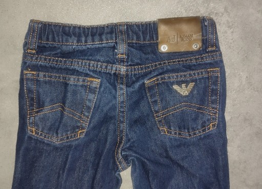 Zdjęcie oferty: Spodnie Armani Junior r. 4 lata 104 cm NOWE jeans
