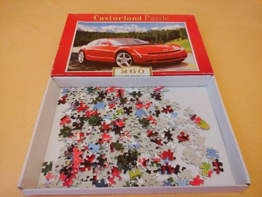 Zdjęcie oferty: Puzzle Castorland samochód 260 elementów 32x23cm