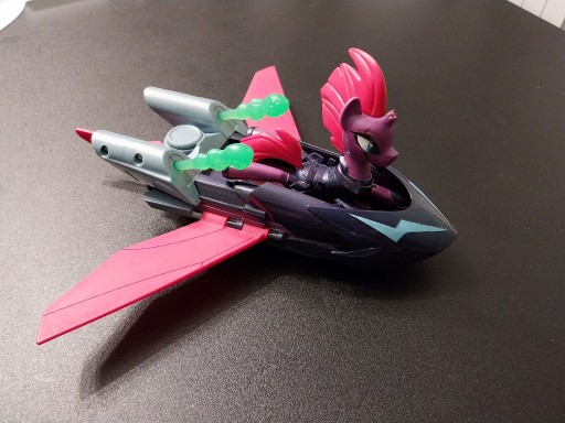 Zdjęcie oferty: My Little Pony - Pojazd i konik Tempest Shadow 