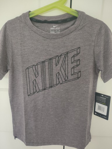 Zdjęcie oferty: Koszulka t-shirt Nike 110-116