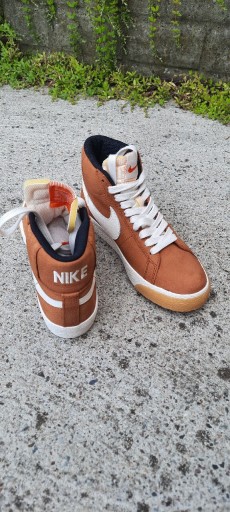 Zdjęcie oferty: Buty Nike SB Zoom Blazer Mid iso