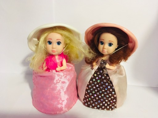 Zdjęcie oferty: Cupcake surprise lalka babeczka zapachowe laleczki