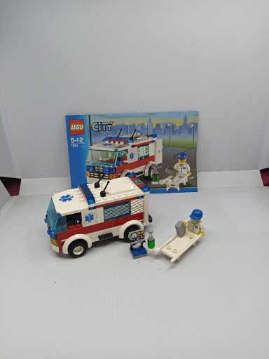 Zdjęcie oferty: LEGO Ambulans 7890