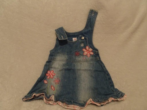 Zdjęcie oferty: Sukienka dżinsowa haftowane kwiatki 12-18M