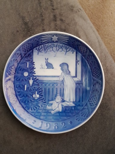 Zdjęcie oferty: Porcelanowy talerz dekoracyjny "Royal Copenhagen"