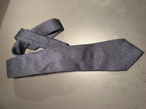 Zdjęcie oferty: Krawat WÓLCZANKA jedwab wełna granatowy zima 8cm