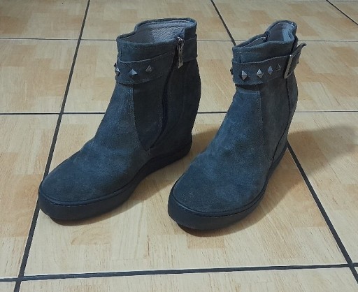 Zdjęcie oferty: Buty na koturnie Venezia 38