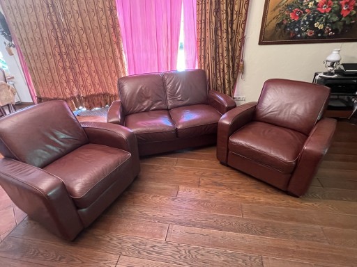 Zdjęcie oferty: SKÓRZANA kanapa + dwa fotele