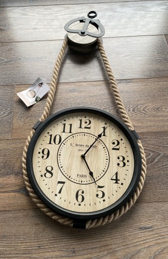 Zdjęcie oferty: Zegar ścienny Vilde beżowy 34 cm wiszący