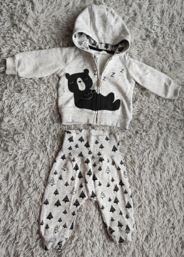 Zdjęcie oferty: Uroczy dresik niemowlęcy r. 62 2-4 m-ce H&M dres