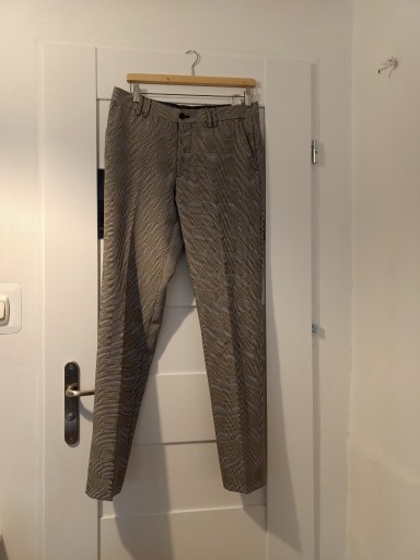 Zdjęcie oferty: Spodnie damskie ZARA cygaretki 38 M w kant kratka 
