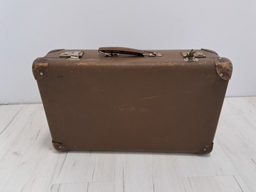 Zdjęcie oferty: Stara walizka retro PRL