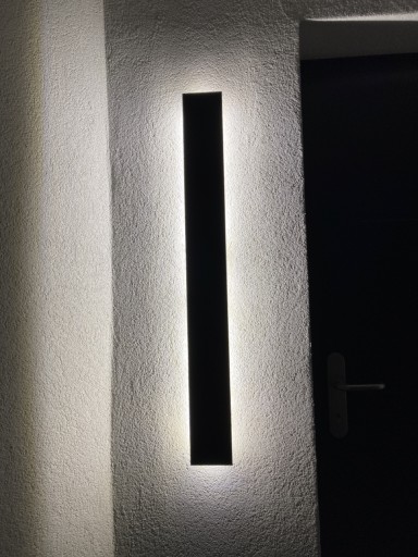 Zdjęcie oferty: Kinkiet Lampa elewacyjna długa 100 cm. Czarny mat